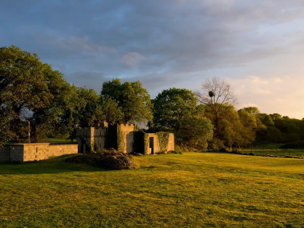 Chatelet Camelot Плуа Екстериор снимка